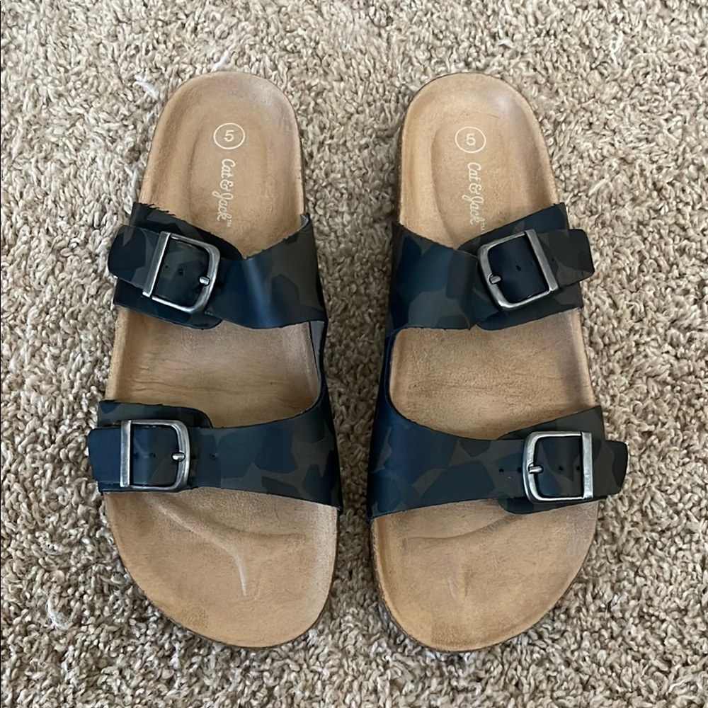 Cat & Jack girls camouflage sandals